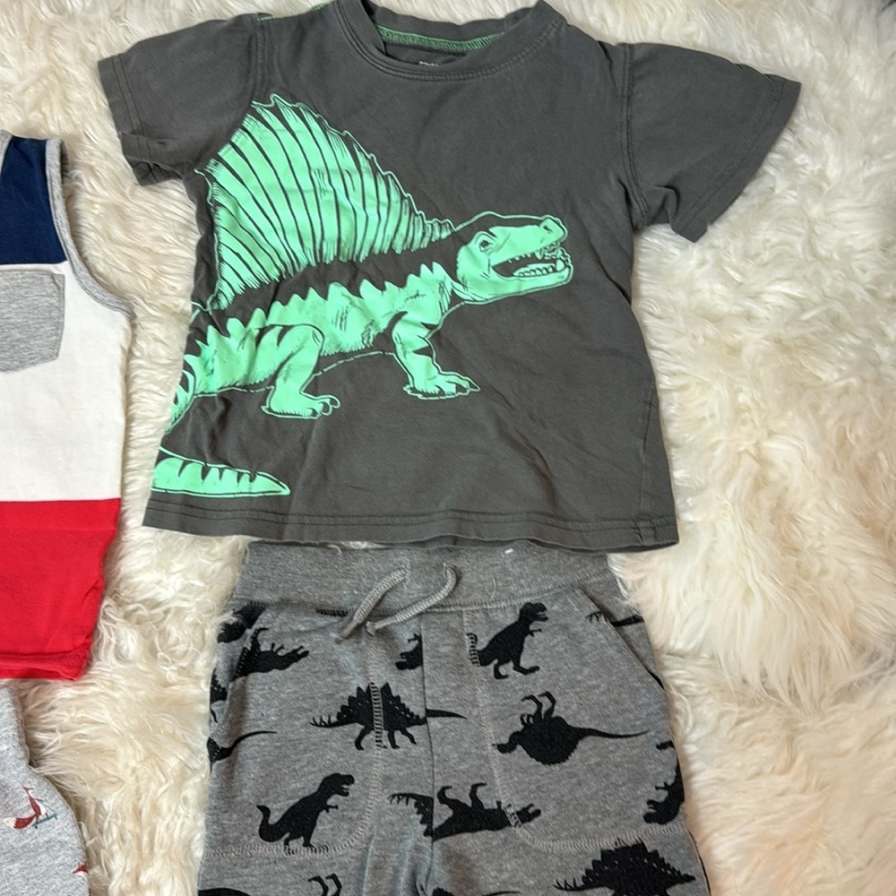 Boys Size 3, Not So Mystery Box of Tops and Bottoms - Picture 5 of 7